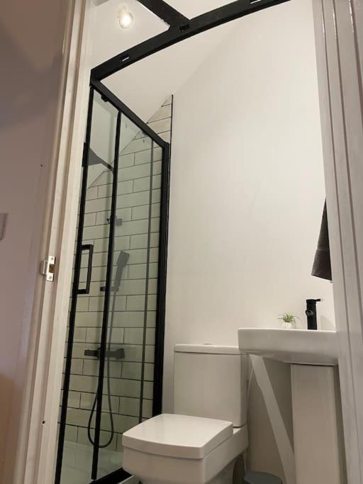 Modern 2 Bedroom Cottage Near Bike Park Wales. Merthyr Tydfil Exterior foto